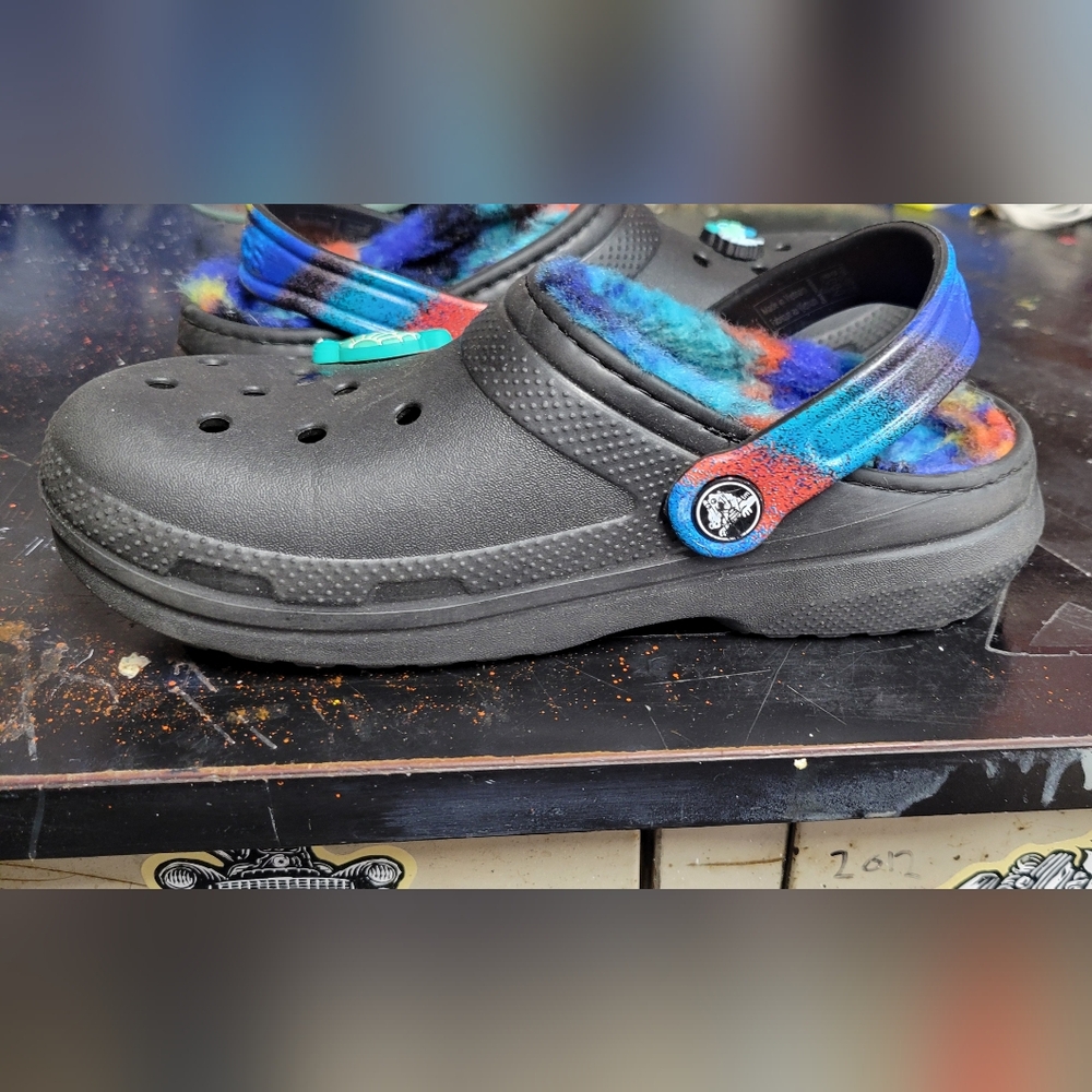 Shoes - Picture 1 of 7